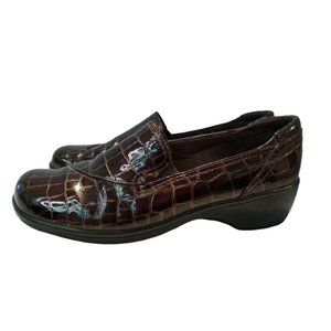 Clarks Loafers Brown Croc Print Size 8.5 Slip On